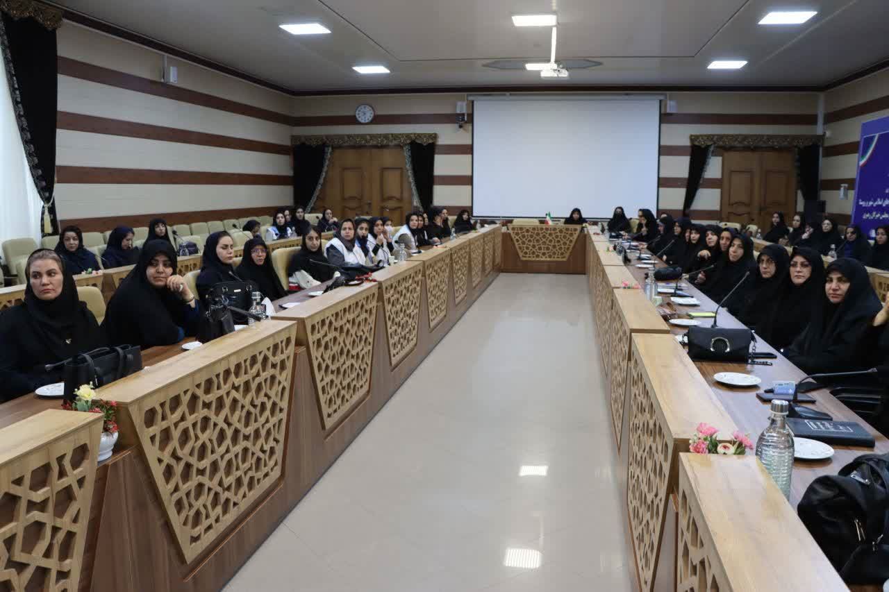 برگزاری همایش «نقش بانوان در مدیریت مصرف انرژی و حمایت از خانواده» در مراغه